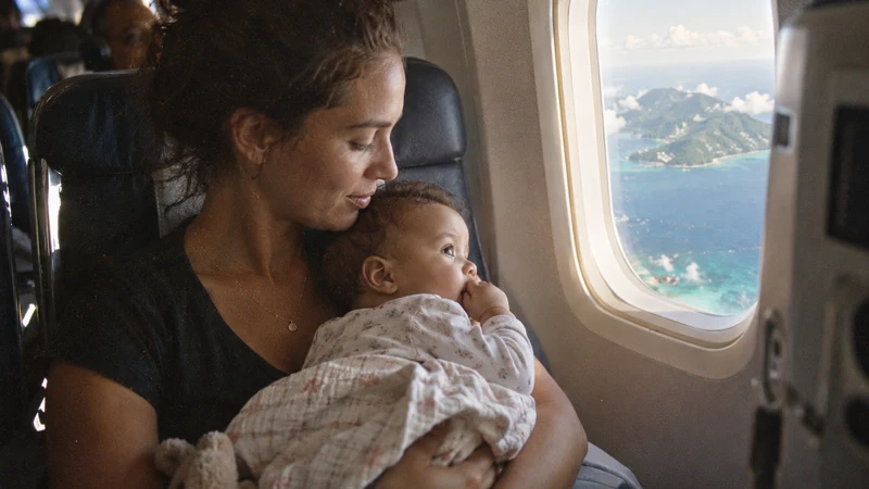 Prendre l’avion pour la Guadeloupe avec un bébé : tout ce qu’il faut savoir