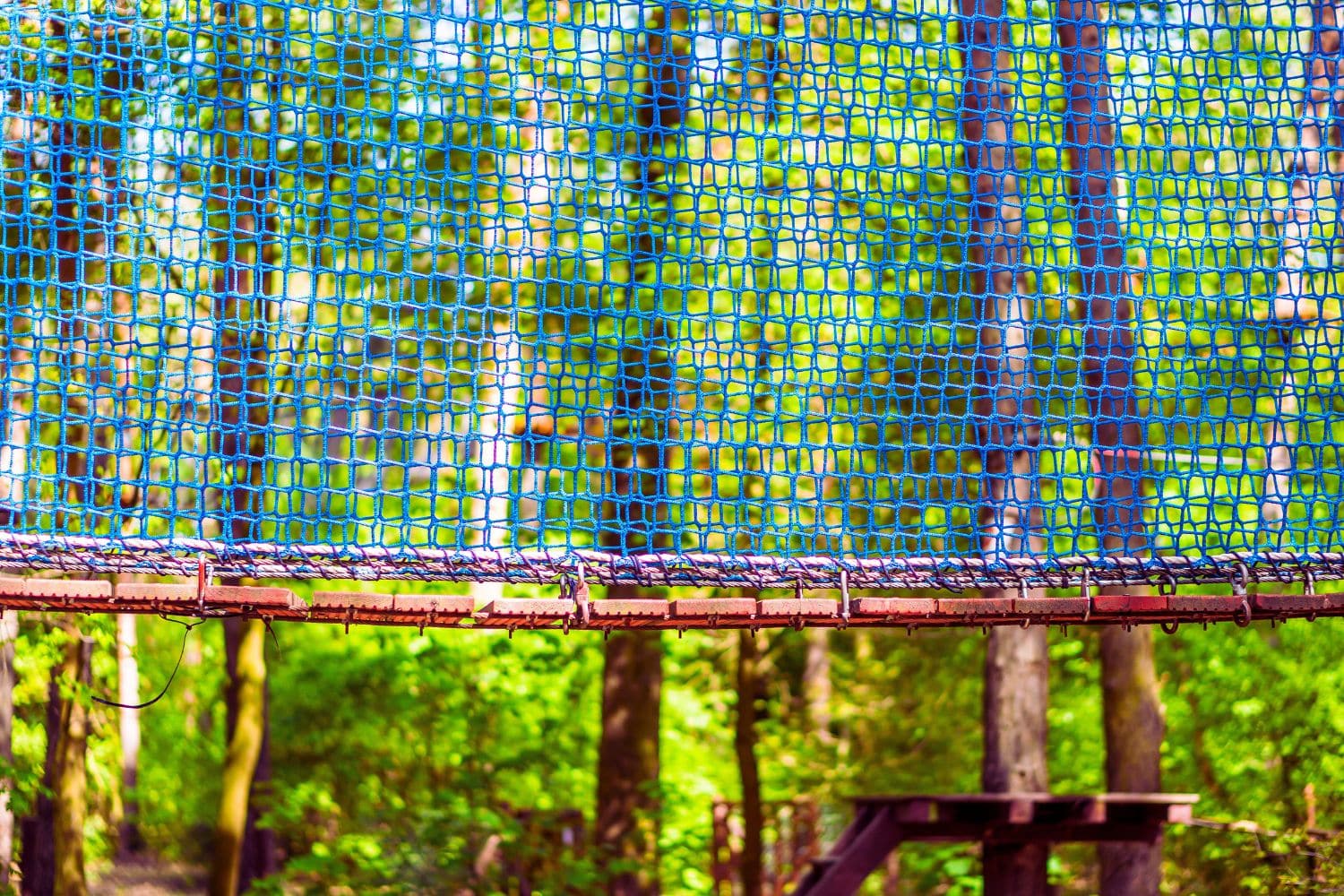 Découvrez le Parc Mirabel, un lieu d'aventure idéal pour toute la famille. Avec ses nombreux manèges, attractions et spectacles, une journée inoubliable vous attend.