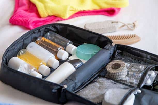 organisation voyage trousse de toilette